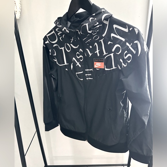 Nike || LOT OF 2 - Golf Jacket and Sweater || Youth Medium - Picture 5 of 9